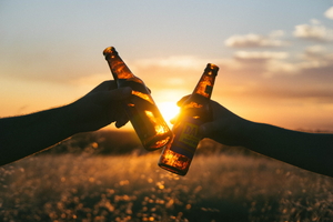 Czy piwo bezalkoholowe jest zdrowe? Wszystko co musisz wiedzie膰!